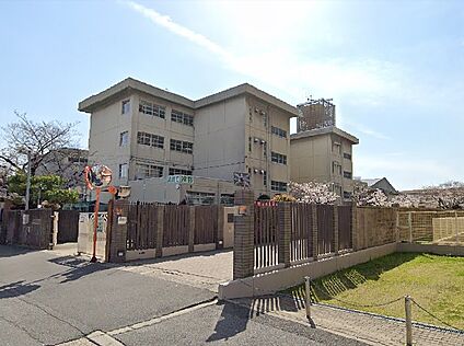 寝屋川市立友呂岐中学校 徒歩1115m
