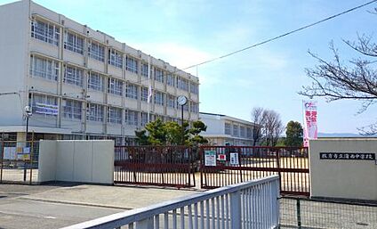 枚方市立渚西中学校 徒歩2110m