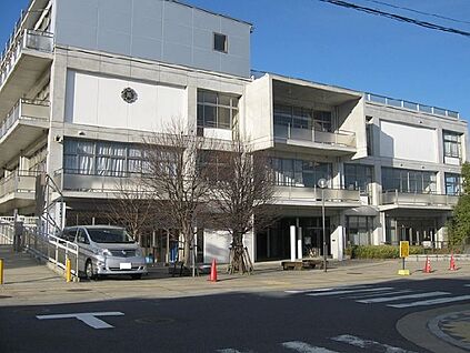 八幡市立美濃山小学校 徒歩1760m