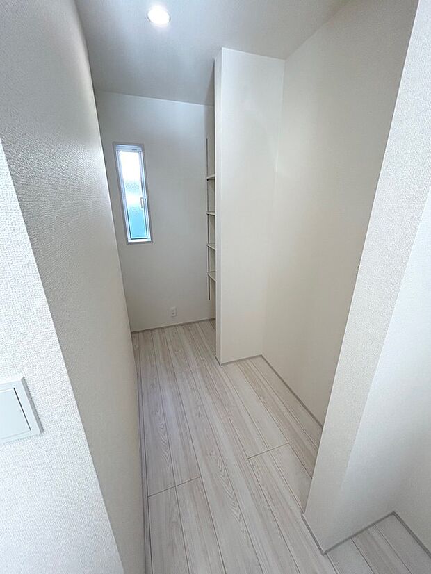 【パントリー】1号棟・キッチンパントリー約2.5畳