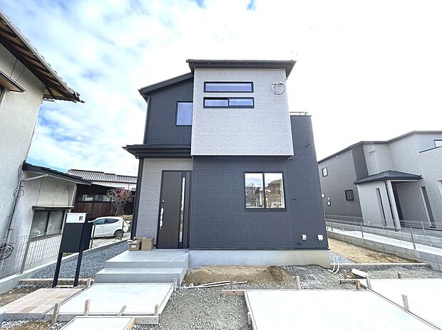 【5号棟】駐車2～4台可！
