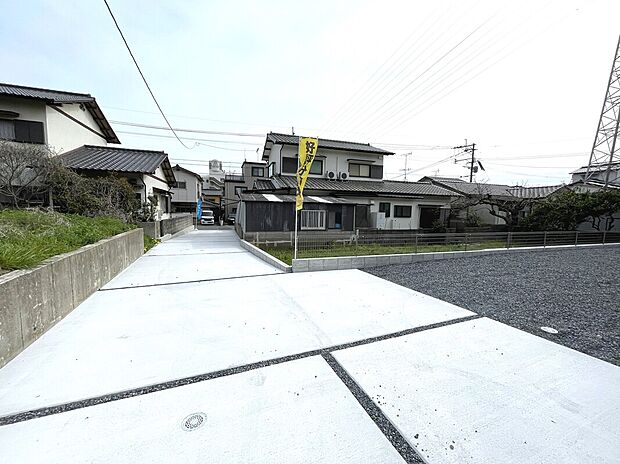 駐車スペース広々!