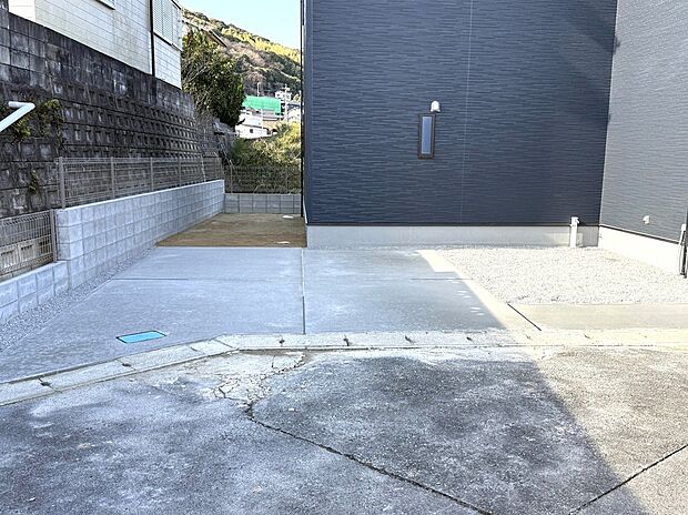 駐車並列最大3台可！