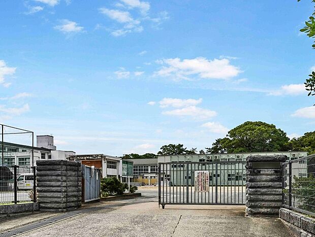 糸島市立深江小学校（約830m）