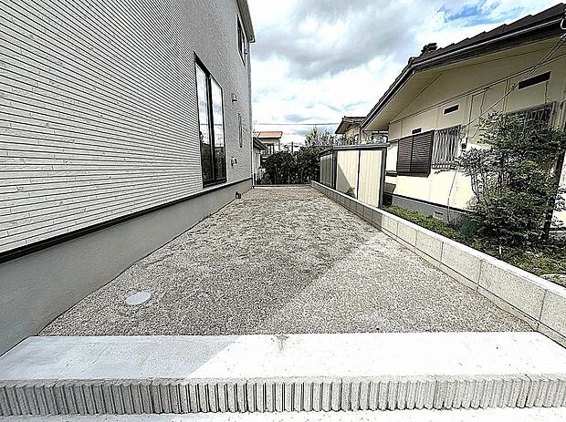 【【1号棟】庭】リビングからも出入りできる庭スペース♪