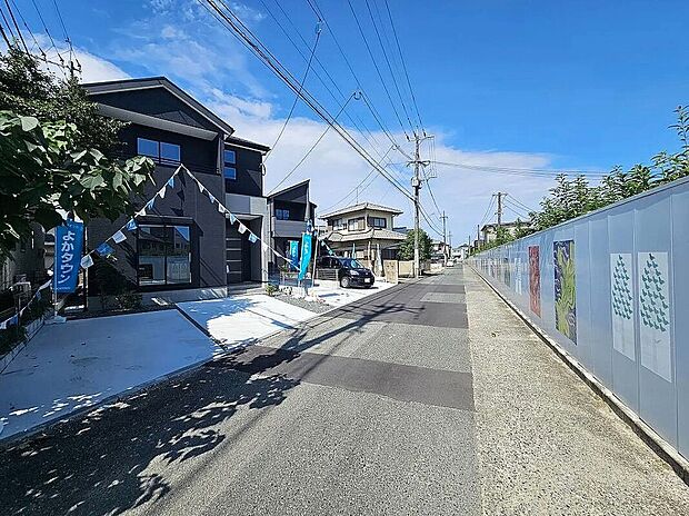 【前面道路】将来も安心の平坦地!