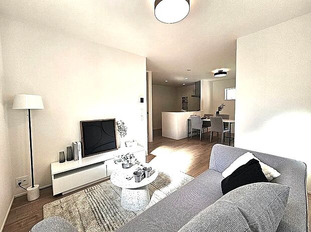 【【1号棟】リビング】LDK広々16.6帖！