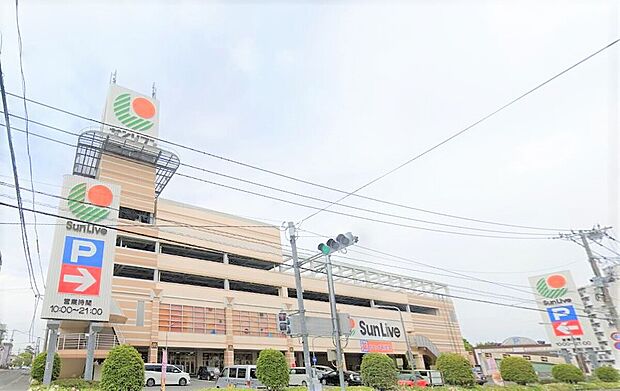 サンリブ久留米（約657m）