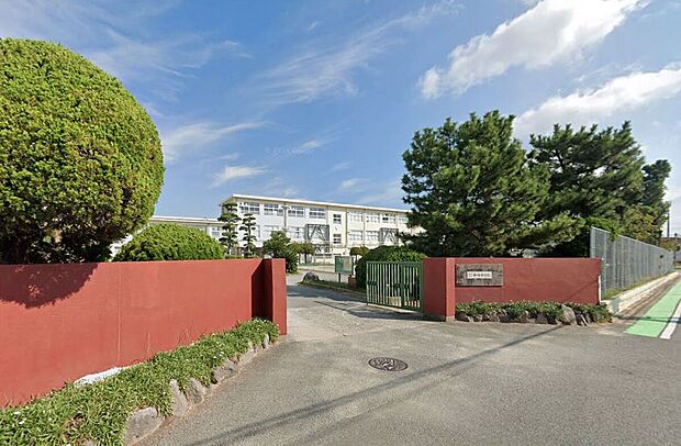 福岡市立和白中学校（約750m）