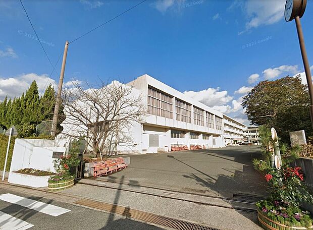 筑紫野市筑紫野中学校（約1,200m）