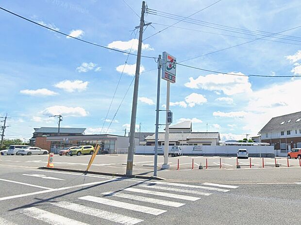 セブン-イレブン糸島志摩師吉店（約400m）