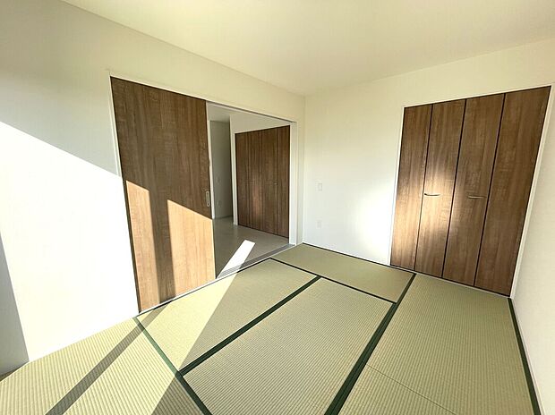 【和室】和室はお客様をお迎えするのはもちろん、リラックスできる空間としてもご利用いただけます。