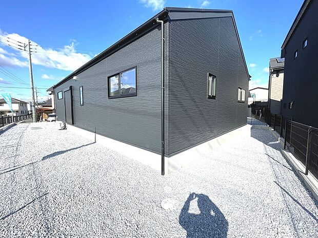 【【2号棟】庭】敷地広々98坪！