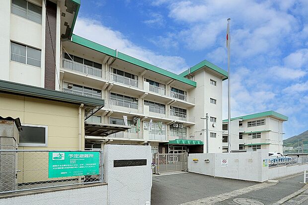 北九州市立戸ノ上中学校（約1,200m）