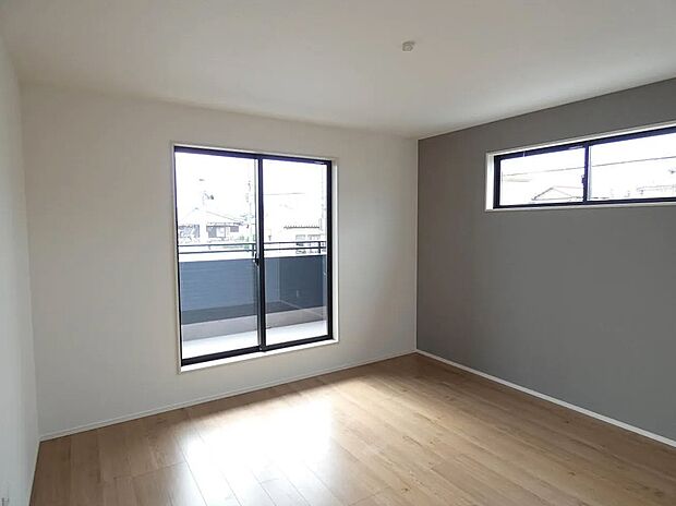 【【1号棟】洋室】主寝室ゆったり8.7帖!アクセントクロスがお洒落空間を演出♪