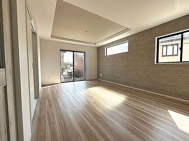 【【1号棟】リビング】南向きの明るいLDK！