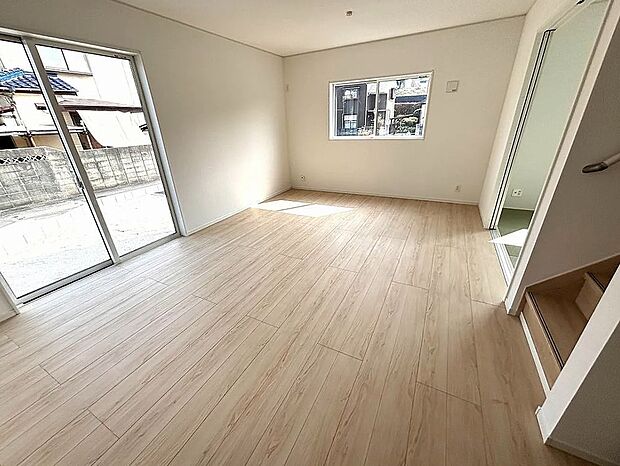 【【3号棟】リビング】LDK18帖！和室とつなげてさらに広々22.5帖♪