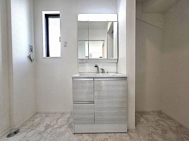 【【B号棟】洗面脱衣室】ランドリースペース付きの洗面脱衣室！