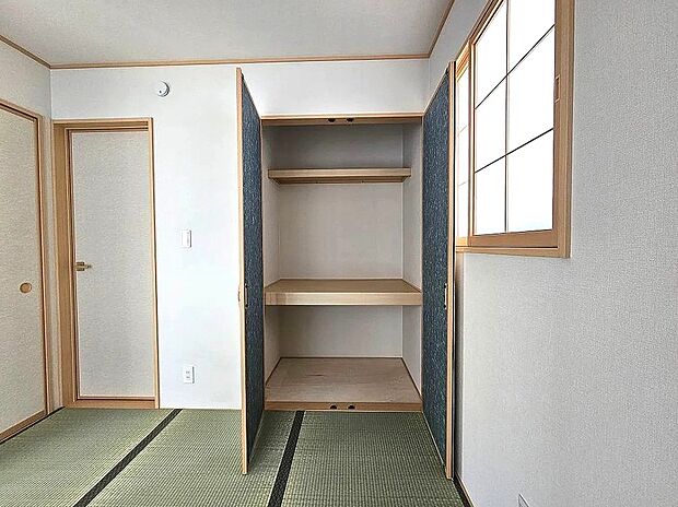 【【B号棟】押入】寝具や季節物家電の収納に便利な押入！