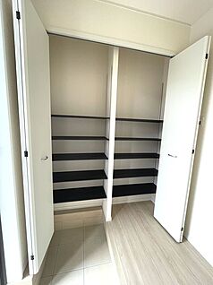 【2号棟】玄関
