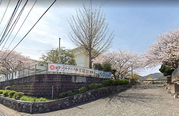 北九州市立松ケ江中学校（約1,300m）
