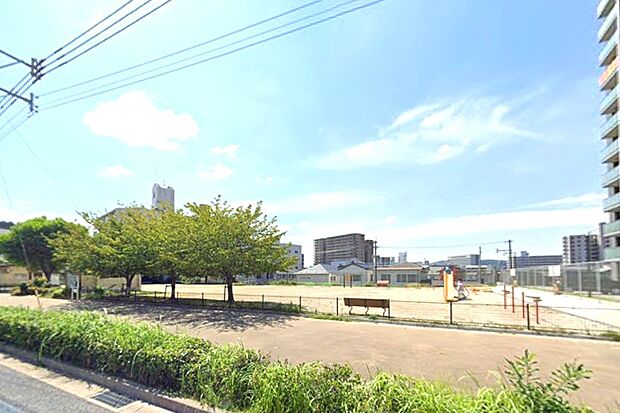 美禄公園(約80m)