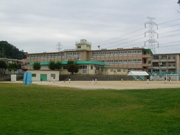 枚方市立樟葉南小学校