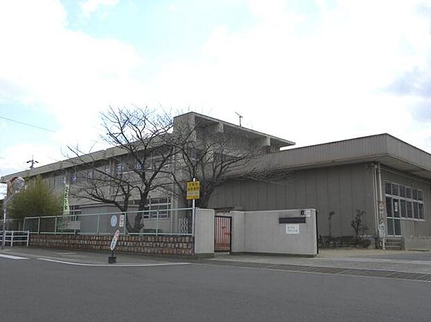 加古川市立平岡東幼稚園（約850m）