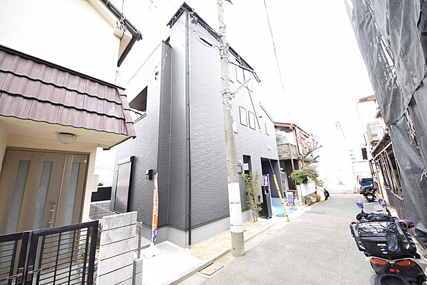 ■外観、間取り、陽当たり、風通り、リビング、キッチン、駐車、スペース、眺望、街並み、周辺環境など、こちらの物件で毎日の暮らしに役立つポイント「知って納得」生活イメージを詳しく説明させて頂きます。
