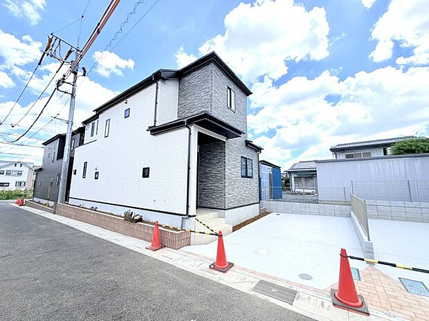 【外観】■外観、間取り、陽当たり、風通り、リビング、キッチン、駐車、スペース、眺望、街並み、周辺環境など、こちらの物件で毎日の暮らしに役立つポイント「知って納得」生活イメージを詳しく説明させて頂きます。