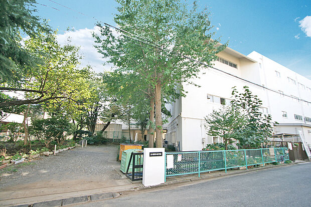 東久留米市立東中学校(約1,600m・徒歩20分)