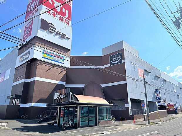 ドミー 瀬戸菱野店