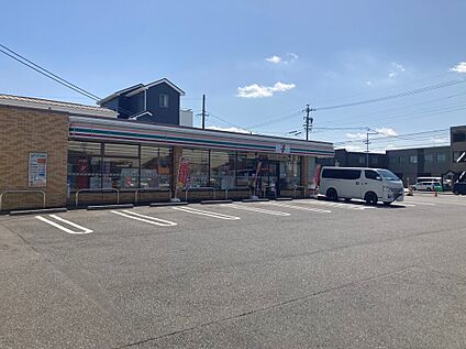 セブンイレブン 名古屋如意店 約180m(徒歩約3分　自転車約1分)