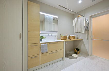 【B-5棟　ランドリースペース】