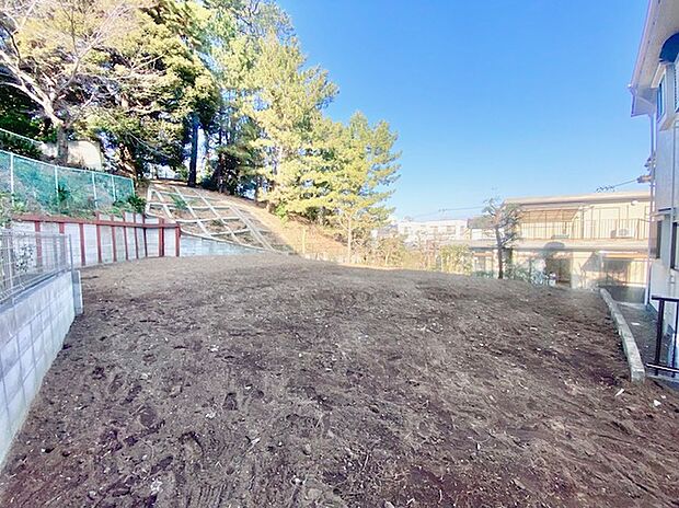 【現地外観】閑静な住宅街です。