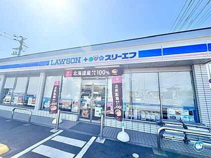 ローソン・スリーエフ白井冨士店 200ｍ
