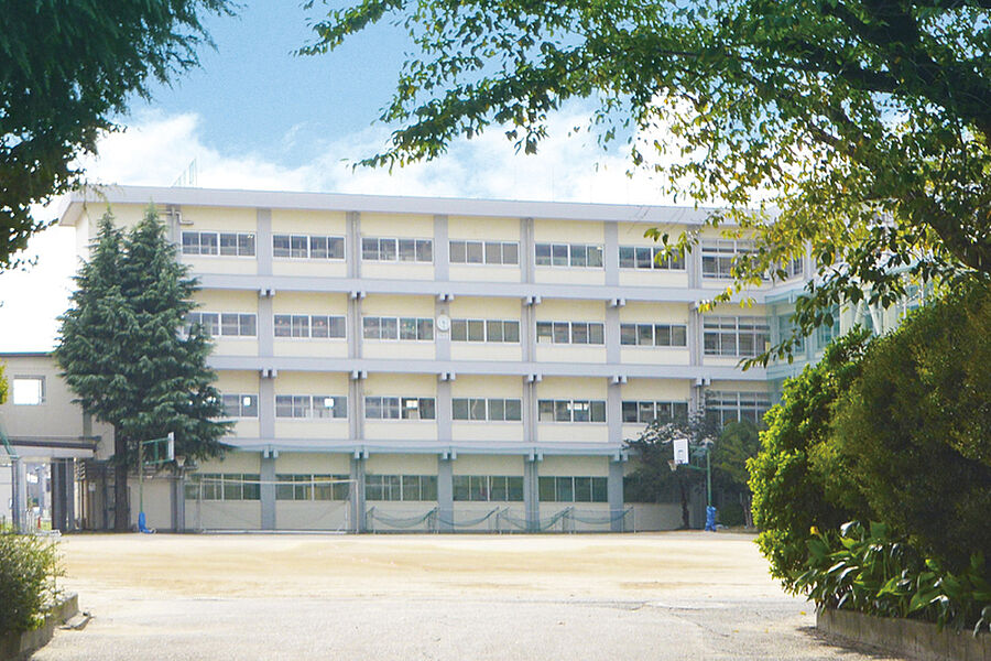 【学校】鎌ケ谷市立第二中学校（現地より徒歩9分）
