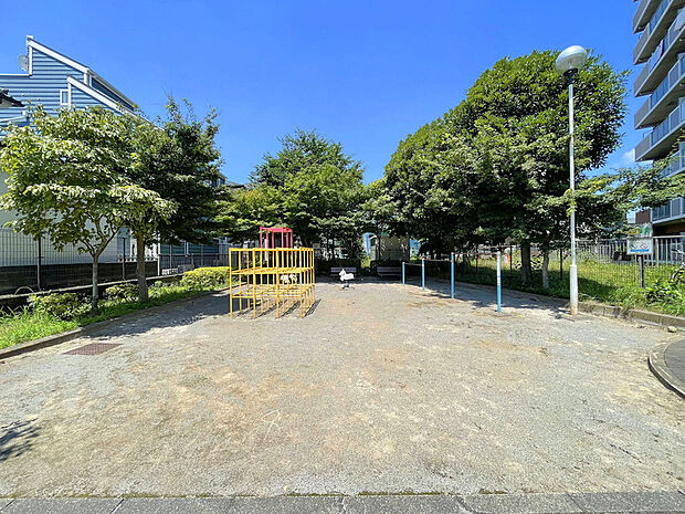 大久保2丁目広場（現地より徒歩4分）