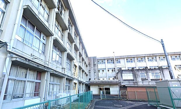 大成中学校