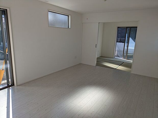 【居間・リビング】７号棟