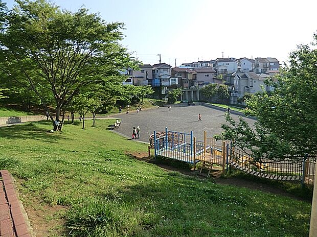 芹が谷一丁目公園（約1,200m）