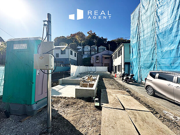 【現地写真】緑豊かな公園も至近で、お子様ものびのびと暮らせる住環境です。