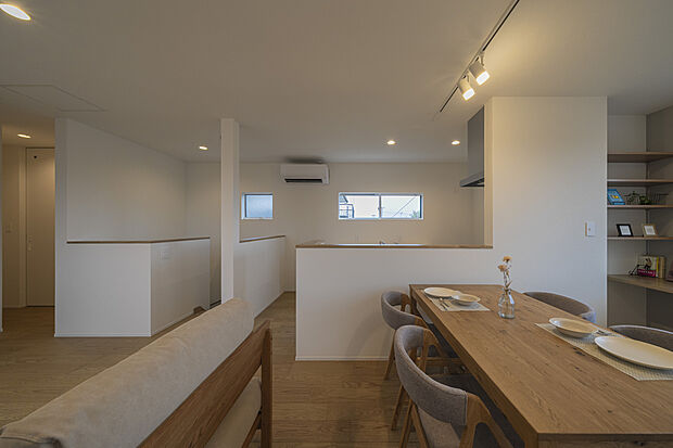 周りと目線の合わない、プライバシーの保てた空間。