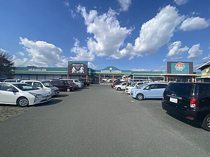 HIヒロセ 飛田店 約600m