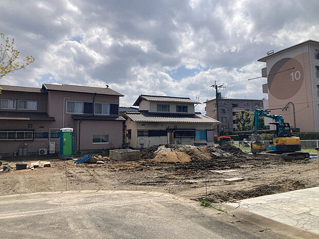 現地写真　撮影時:2026年4月上旬完成予定:2026年8月中旬