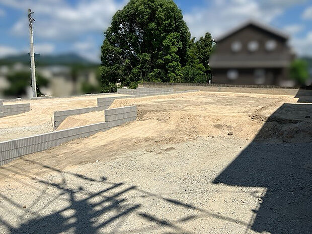 現地写真　撮影時:2026年7月下旬完成予定:2026年11月中旬