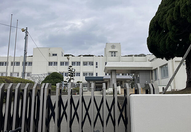 志免南小学校（約700m）