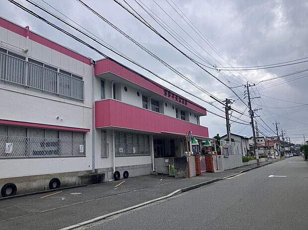 博多中央幼稚園（約210m）