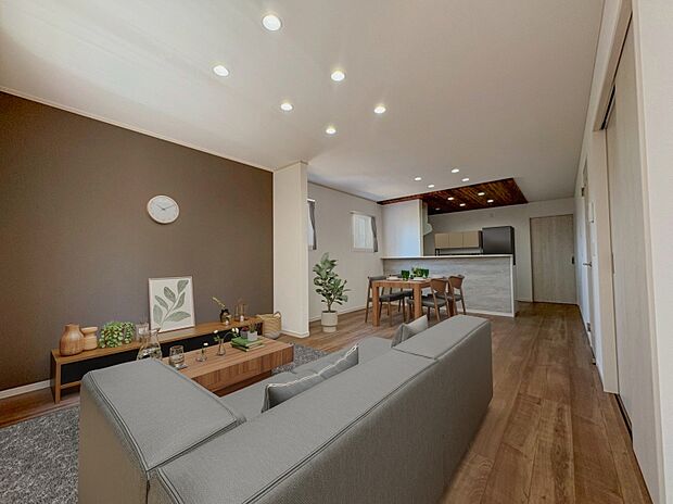 期のぬくもりを感じるフローリングと落ち着いた色調の壁が調和したLDK。広々とした空間は家族の団らんや来客時にもゆったりとできます。※家具はインテリア合成になります。