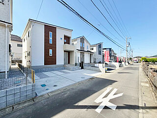 ＜深谷市宿根5区画＞太陽光発電システム搭載分譲地。50坪以上の敷地は、駐車スペースもしっかり確保。 その他